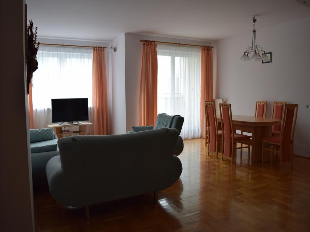 Dgm Apartment وارسو المظهر الخارجي الصورة